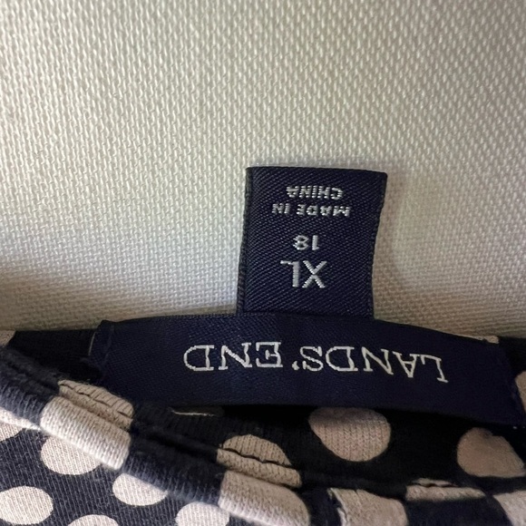 Lands' End Black and White V-Neck Sleeveless Midi Dress - Picture 5 of 6